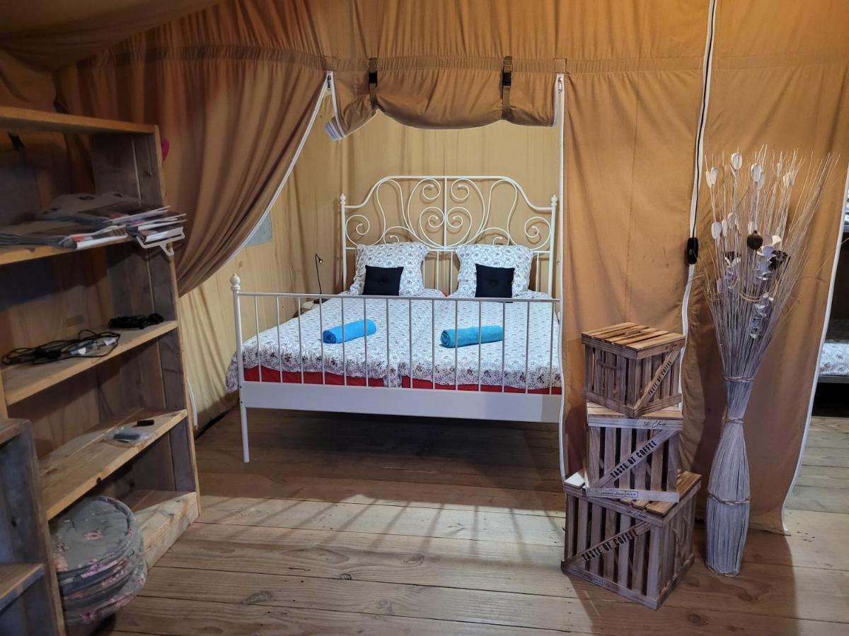 Tente Lodge Safari Saint-Martin-des-Besaces 외부 사진