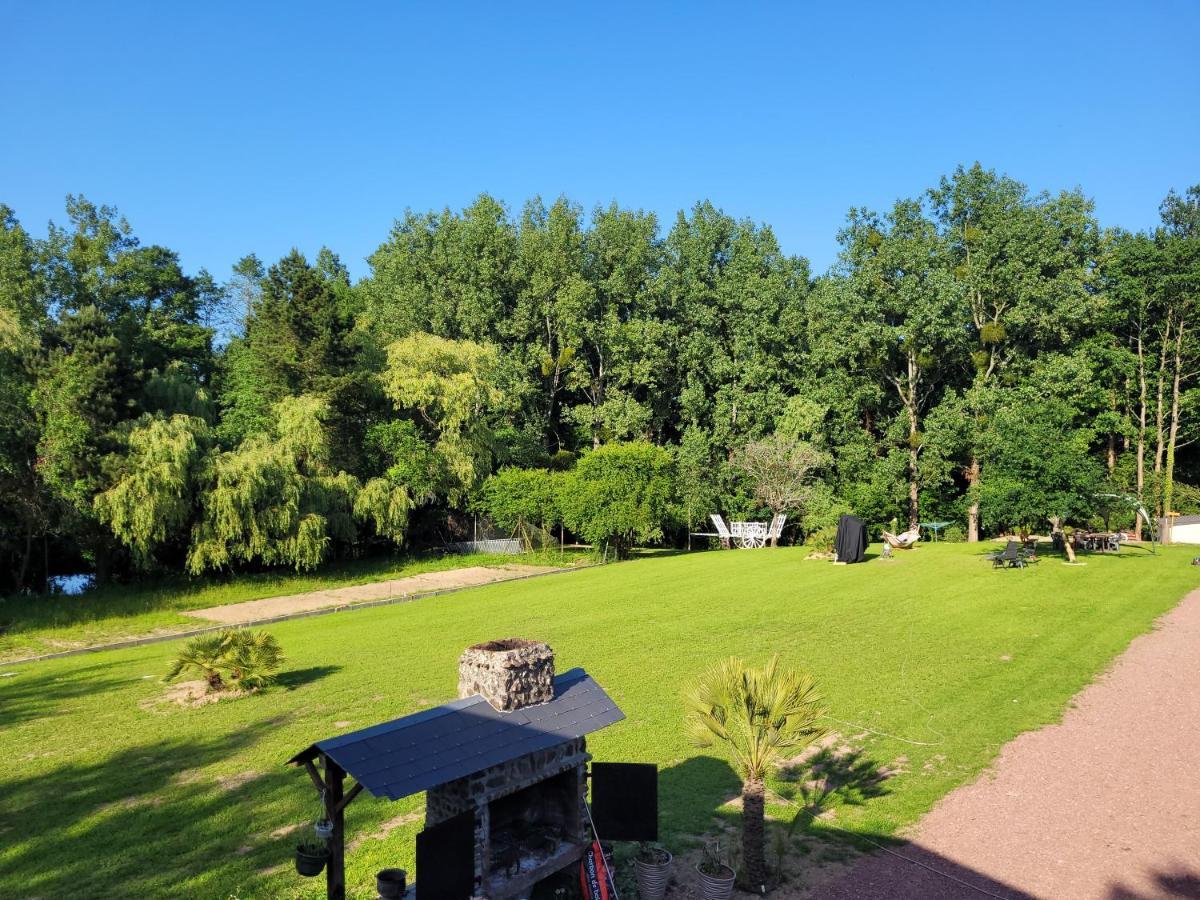 Tente Lodge Safari Saint-Martin-des-Besaces 외부 사진